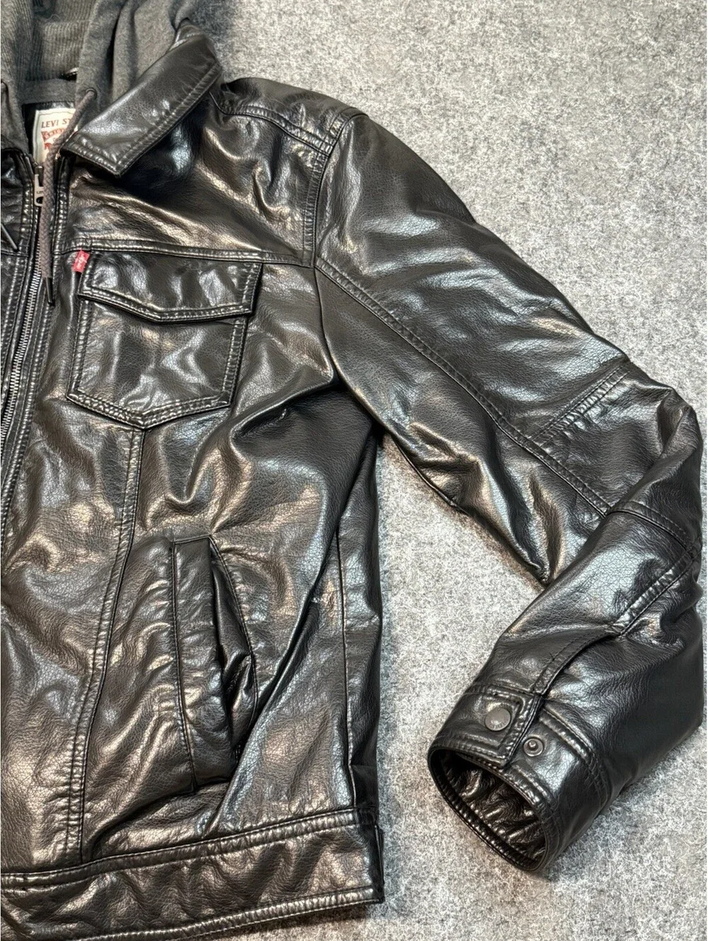 Levis levi men